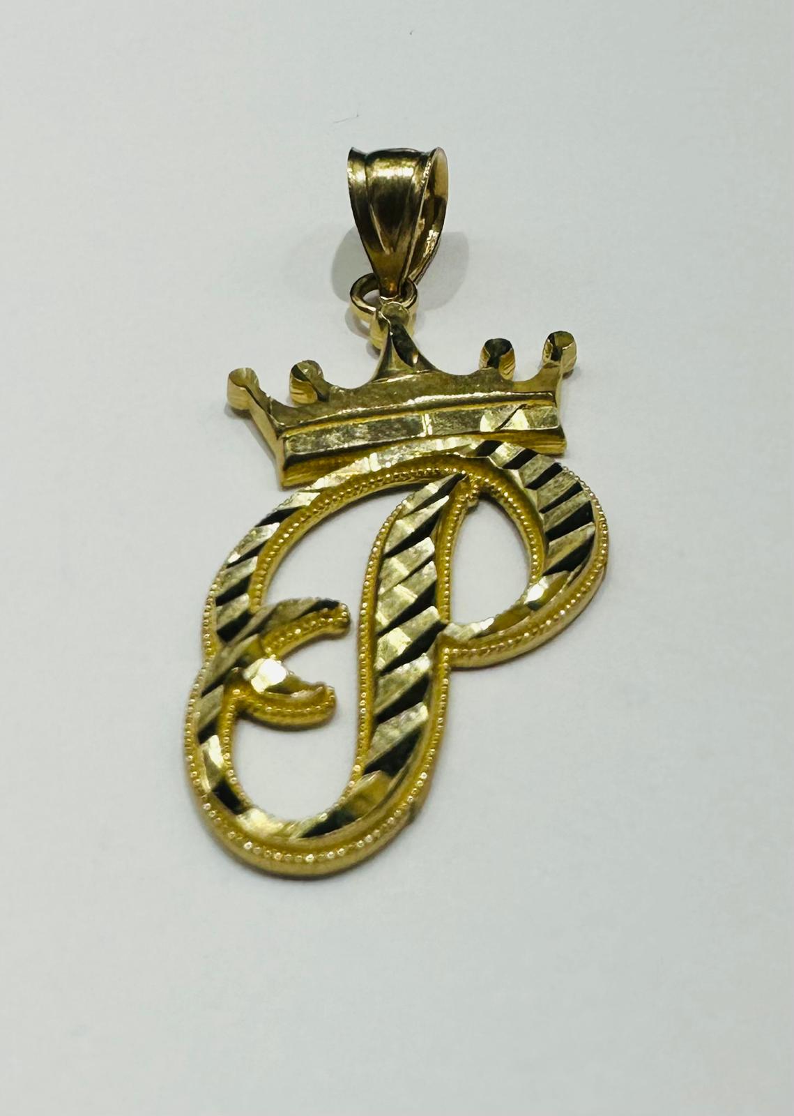 10K GOLD INITIAL LETTER "P" WITH A CROWN PENDANT- WEIGHT: 2.3gm