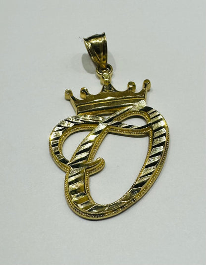 10K GOLD INITIAL LETTER "O" WITH A CROWN PENDANT- WEIGHT: 2.4gm