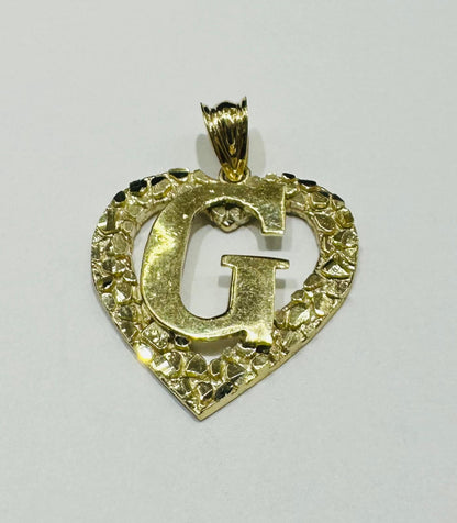 10K GOLD INITIAL LETTER "G" WITH A HEART PENDANT- WEIGHT: 2.1gm