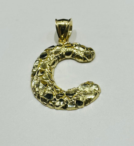 10K GOLD INITIAL LETTER "C" NUGGET PENDANT- WEIGHT: 1.6gm