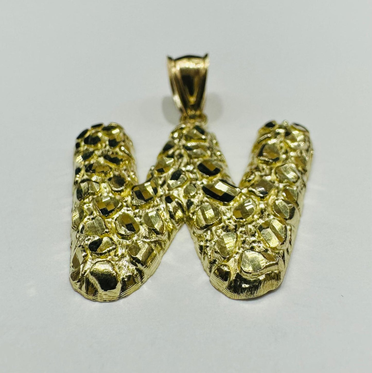 10K GOLD INITIAL LETTER "W" NUGGET PENDANT- WEIGHT: 2.9gm
