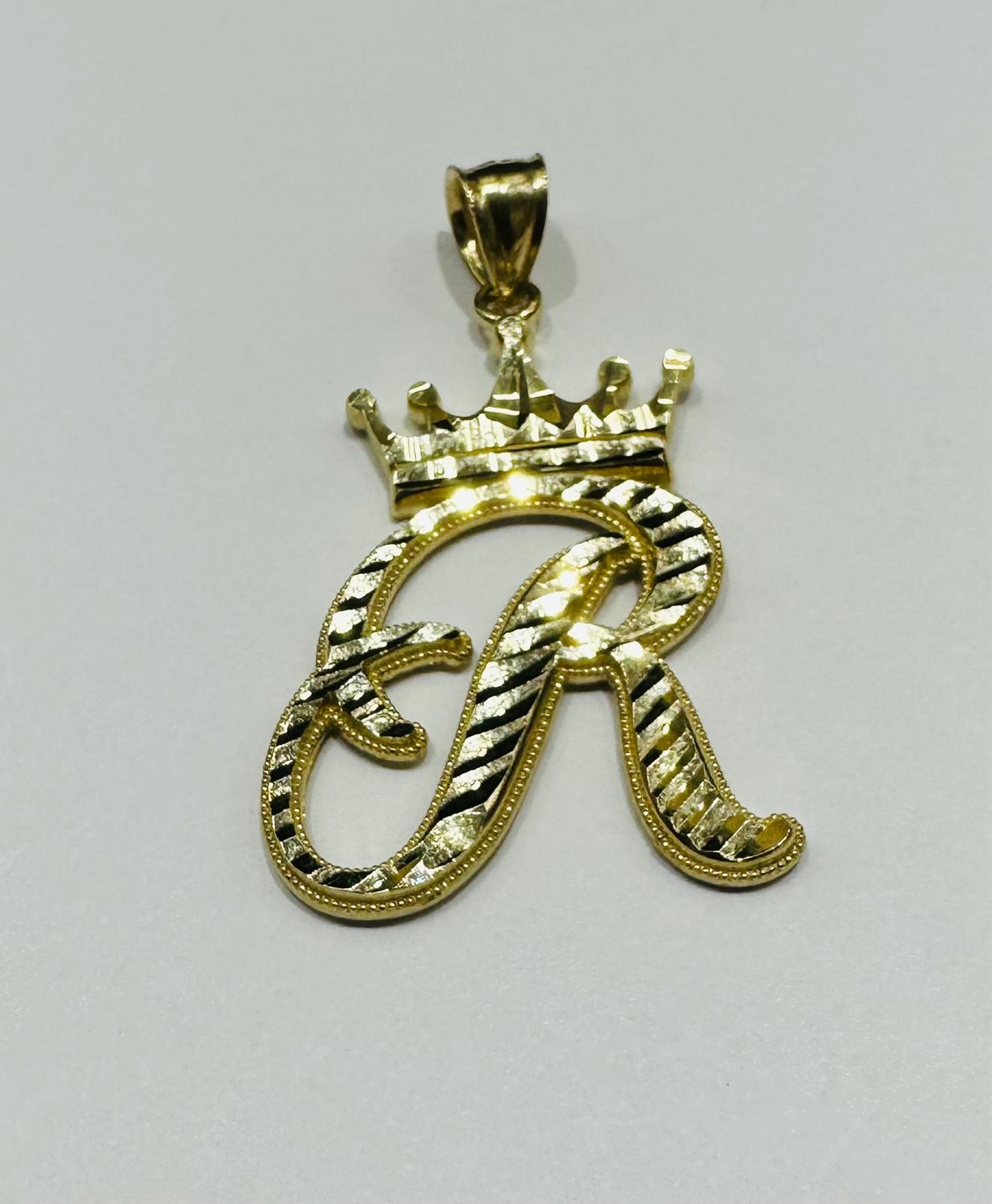 10K GOLD INITIAL LETTER "R" WITH A CROWN PENDANT- WEIGHT: 2.6gm