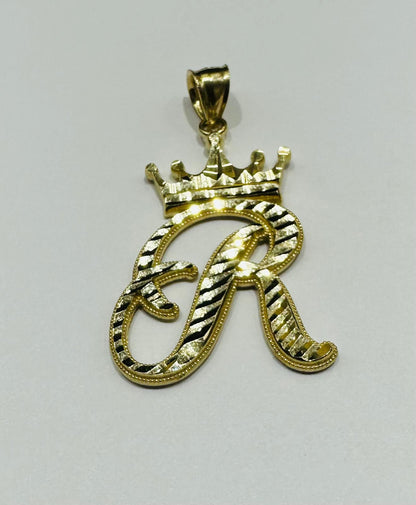 10K GOLD INITIAL LETTER "R" WITH A CROWN PENDANT- WEIGHT: 2.6gm