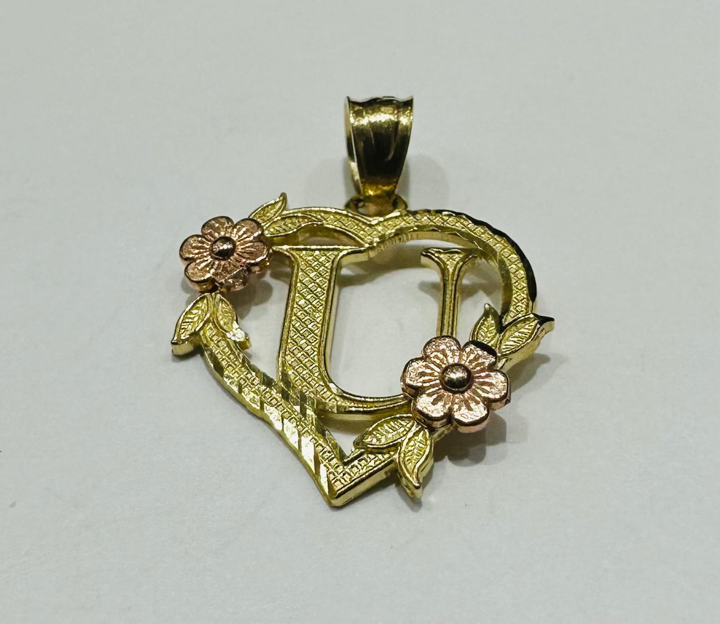 10K GOLD TWO TONED INITIAL LETTER "U" PENDANT