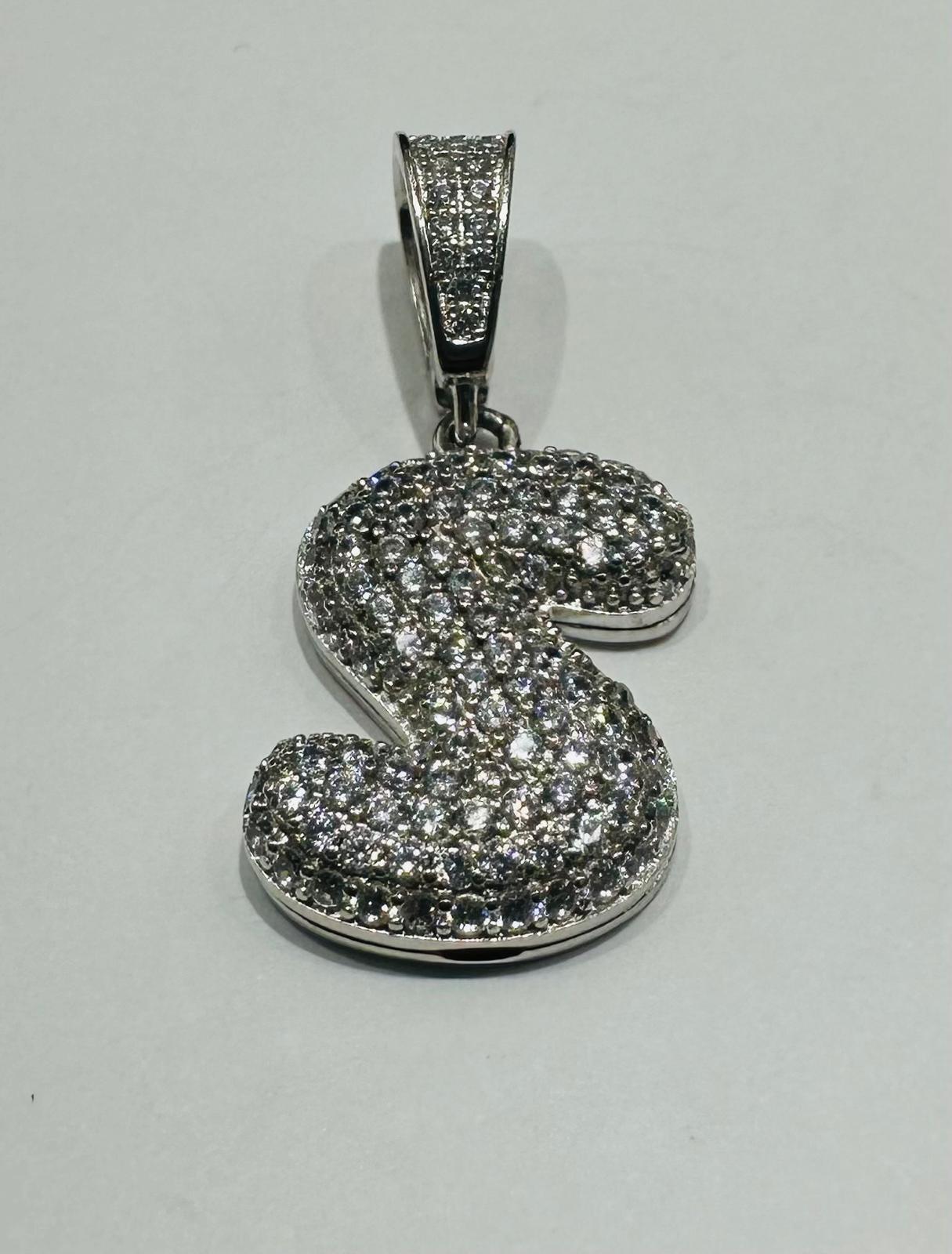 10K GOLD CZ STONE INITIAL LETTER "S" PENDANT- WEIGHT: 4.8gm