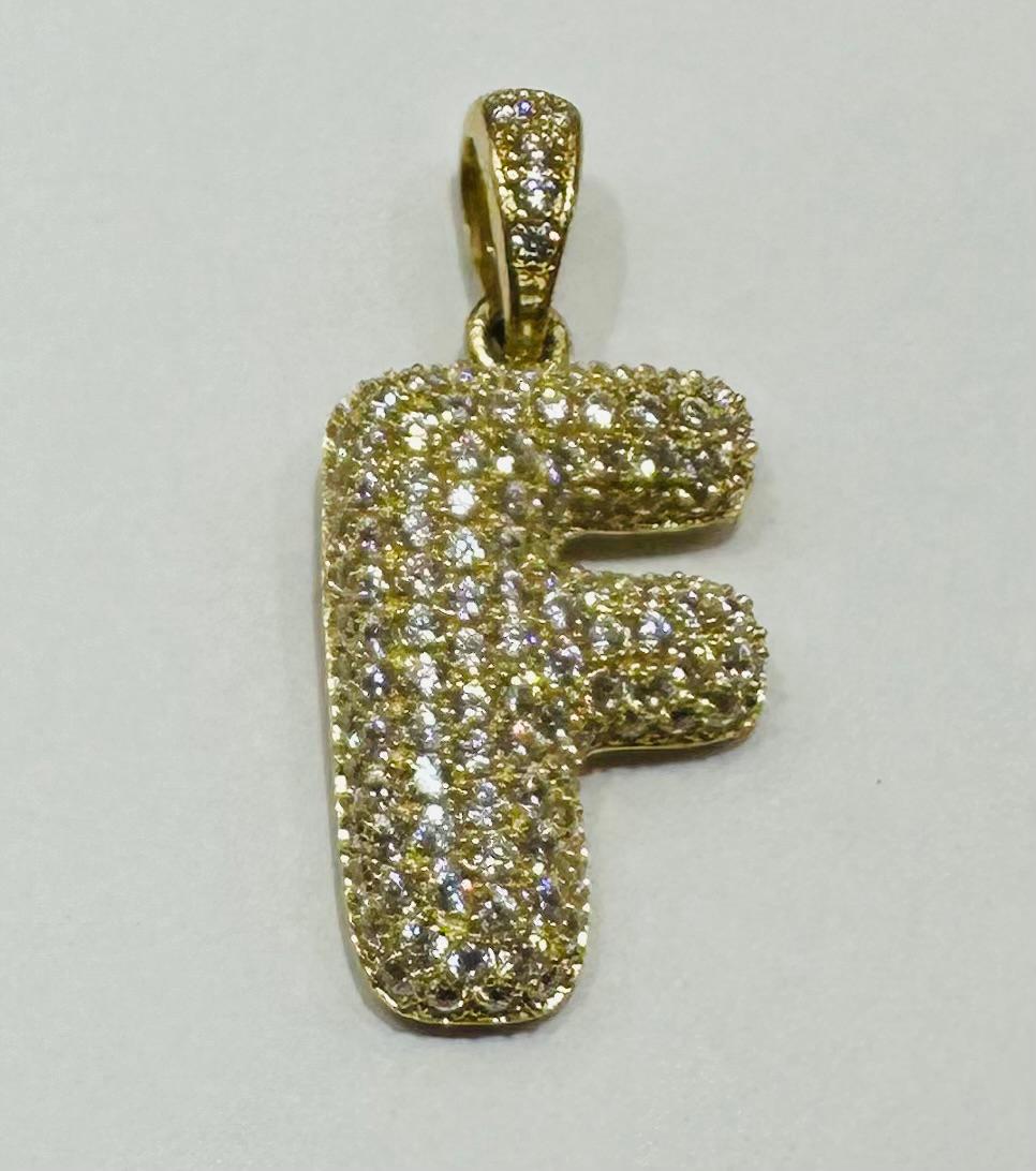 10K GOLD CZ STONE INITIAL LETTER "F" PENDANT - WEIGHT: 3.3gm