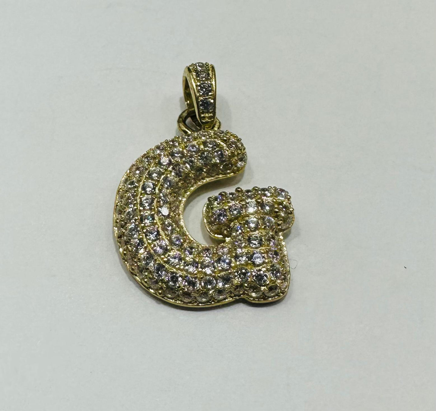 10K GOLD CZ STONE INITIAL LETTER "G" PENDANT - WEIGHT: 2.2gm