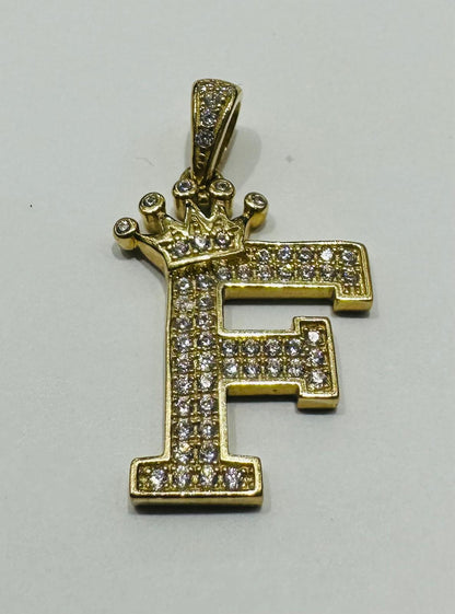 10K GOLD CZ STONE INITIAL LETTER "F" WITH A CROWN PENDANT- WEIGHT: 3.1gm