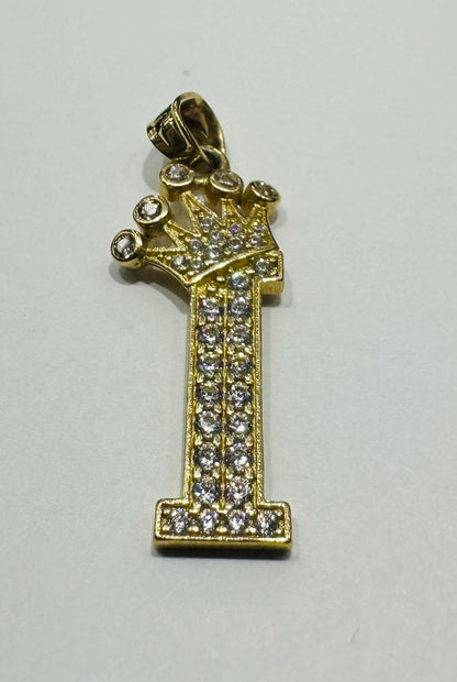 10K GOLD CZ STONE INITIAL LETTER "I" WITH A CROWN PENDANT