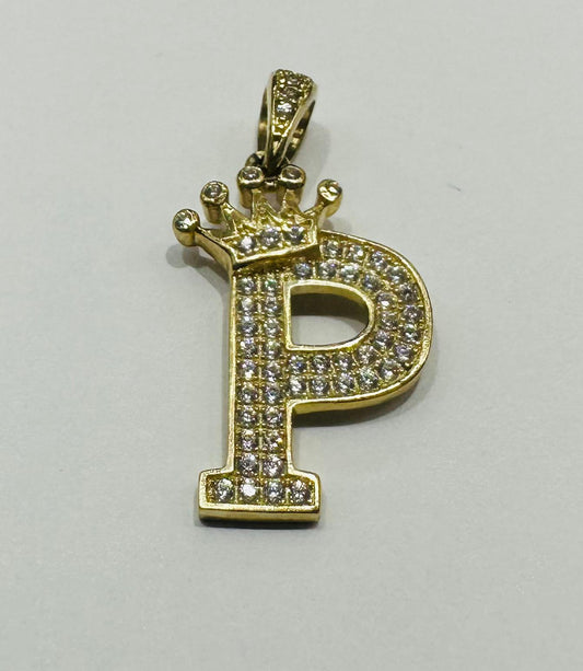 10K GOLD CZ STONE INITIAL LETTER "P" WITH A CROWN PENDANT- WEIGHT: 2.7gm