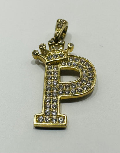 10K GOLD CZ STONE INITIAL LETTER "P" WITH A CROWN PENDANT- WEIGHT: 2.7gm