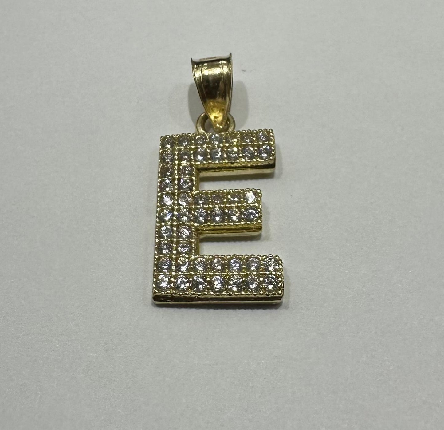 10K GOLD CZ STONE INITIAL LETTER "E" PENDANT