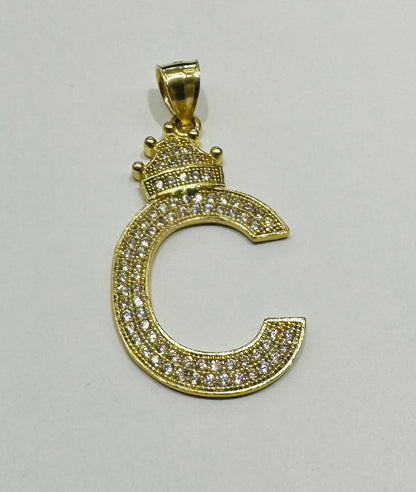 10K GOLD CZ STONE INITIAL LETTER "C" WITH A CROWN PENDANT- WEIGHT: 3.9gm