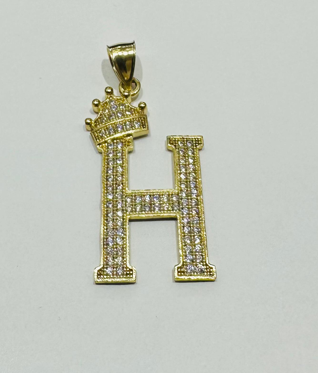 10K GOLD CZ STONE INITIAL LETTER "H" WITH A CROWN PENDANT- WEIGHT: 4.1gm