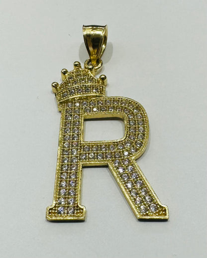 10K GOLD CZ STONE INITIAL LETTER "R" WITH A CROWN PENDANT- WEIGHT: 4.4gm