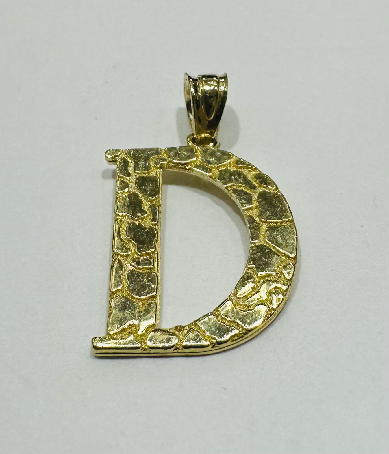 10K GOLD INITIAL LETTER "D" PENDANT