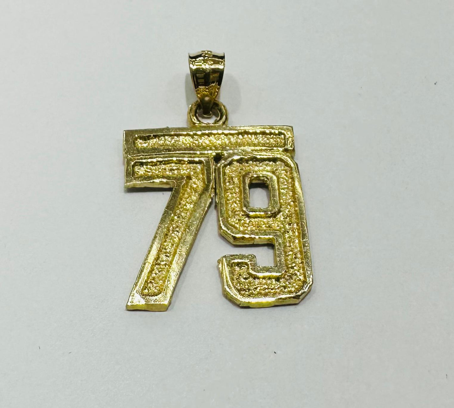 10K GOLD INITIAL NUMBER "79" PENDANT-WEIGHT: 2.6gm