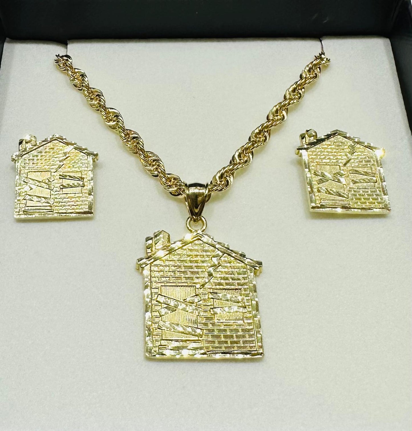10K GOLD TRAP HOUSE NECKLACE. PENDANT, AND EARRINGS SET