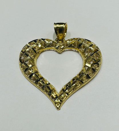 10K GOLD HEART PENDANT- WEIGHT: 2.6gm