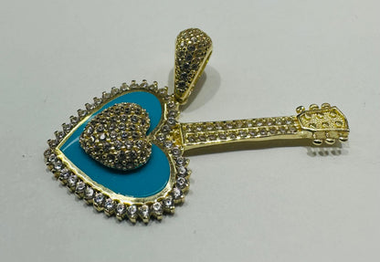 10K GOLD HEART PENDANT WITH CZ STONES- WEIGHT: 3.8gm