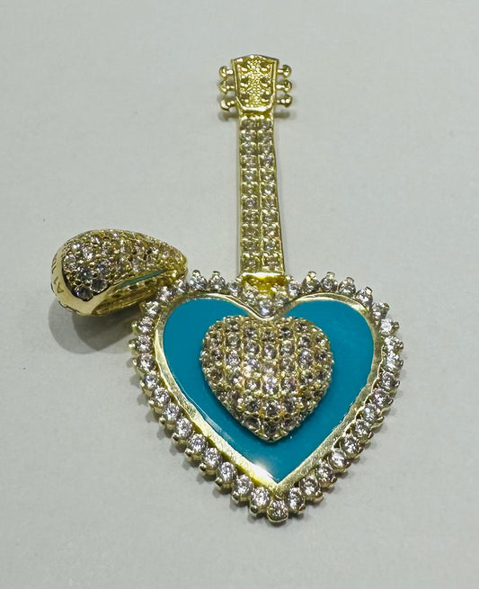 10K GOLD HEART PENDANT WITH CZ STONES- WEIGHT: 3.8gm