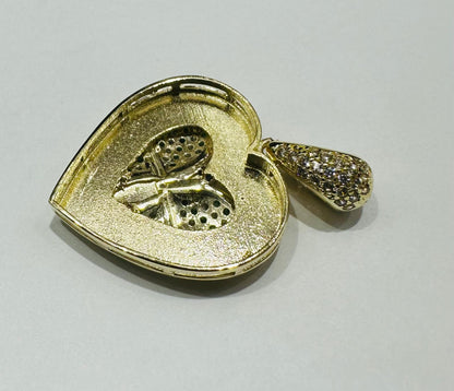 10K GOLD HEART BUTTERFLY PENDANT WITH CZ STONES- WEIGHT: 3.5gm