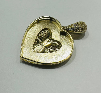 10K GOLD HEART BUTTERFLY PENDANT WITH CZ STONES- WEIGHT: 3.8gm