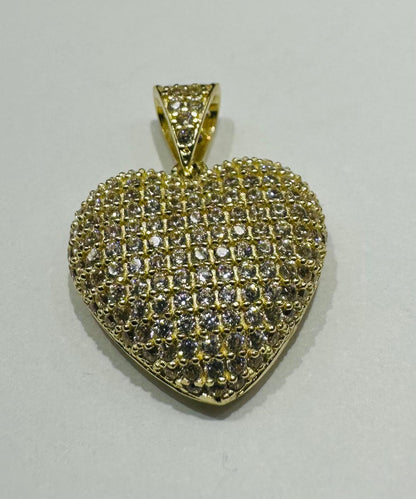 10K GOLD HEART PENDANT WITH CZ STONES- WEIGHT: 3.0gm