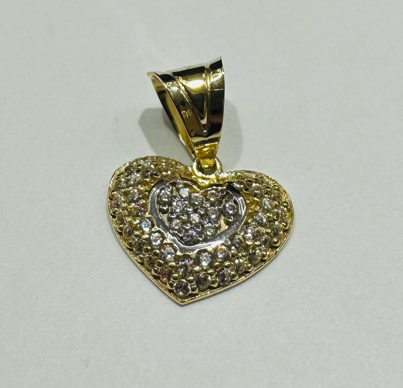 10K GOLD HEART PENDANT WITH CZ STONES