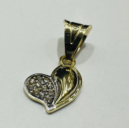 10K GOLD HEART PENDANT WITH CZ STONES