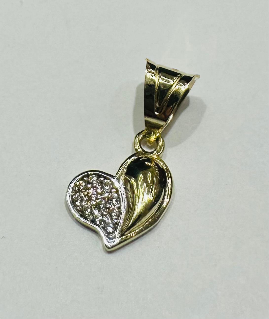 10K GOLD HEART PENDANT WITH CZ STONES
