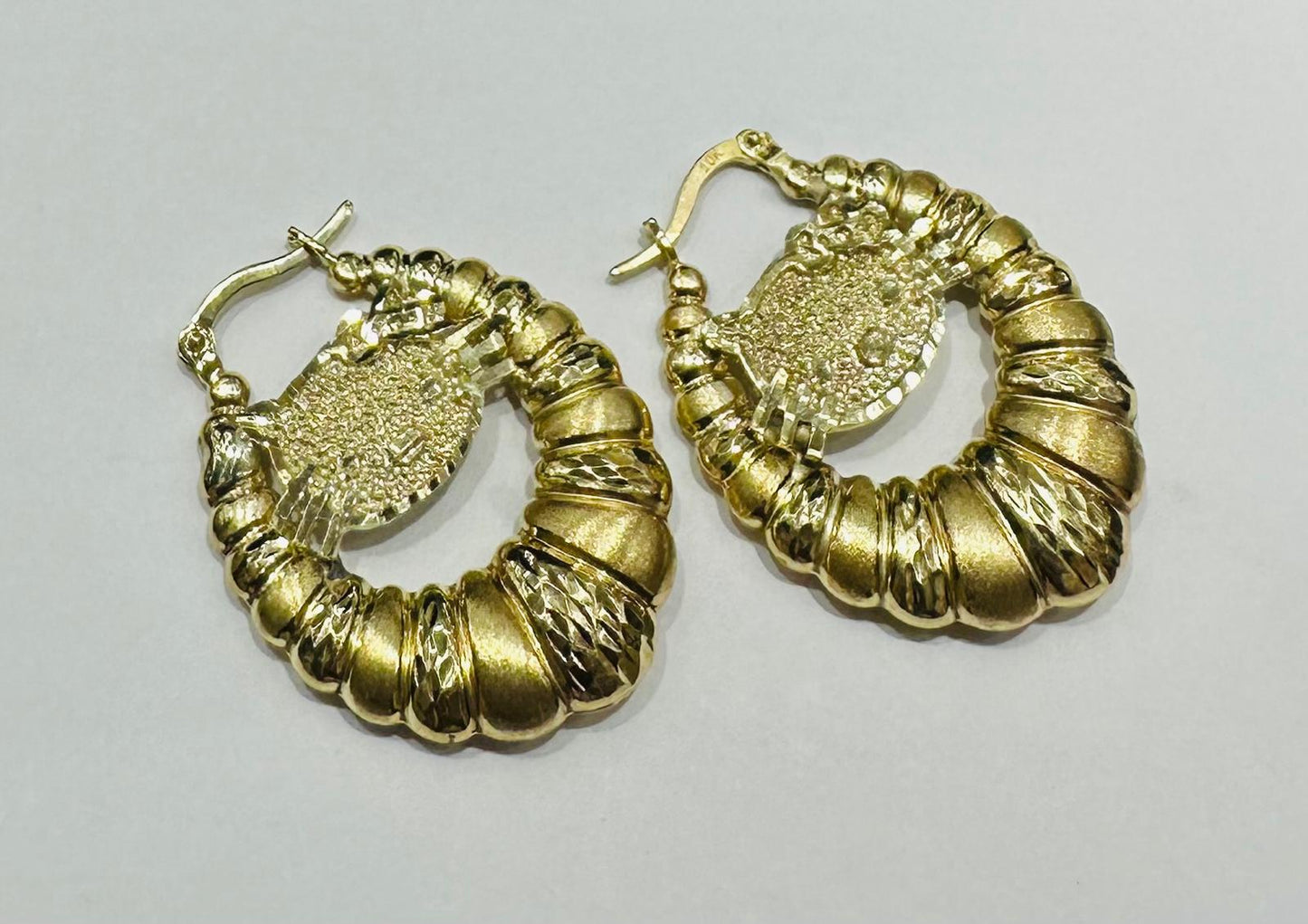 10K GOLD KITTY CUSTOM MADE SHRIMP EARRINGS
