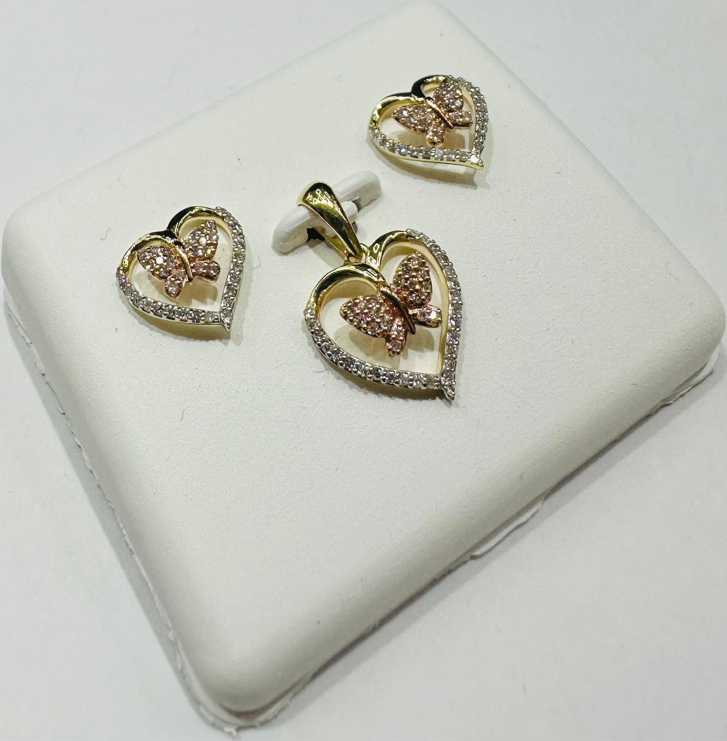 10K GOLD DIAMOND HEART BUTTERFLY PENDANT AND EARRINGS SET- 0.25CTW