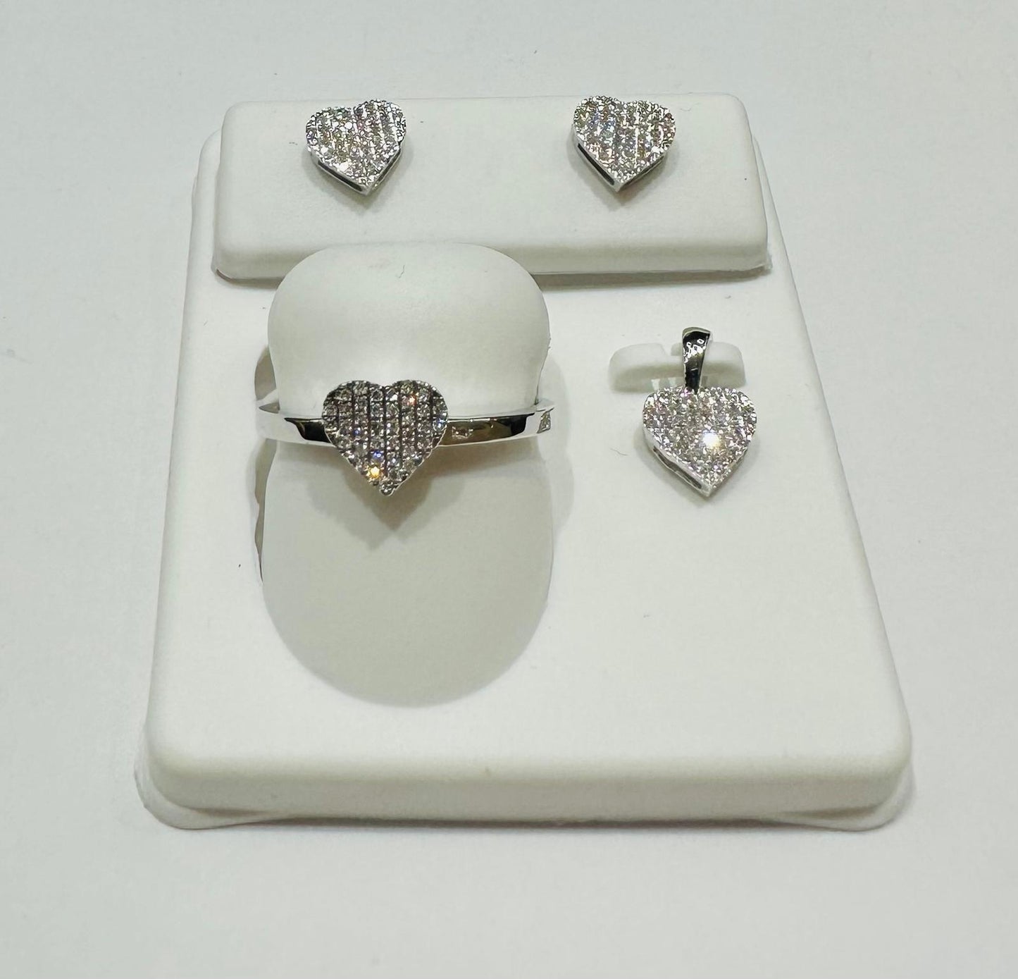 10K GOLD DIAMOND HEART PENDANT, RING AND EARRINGS SET- 0.33CTW