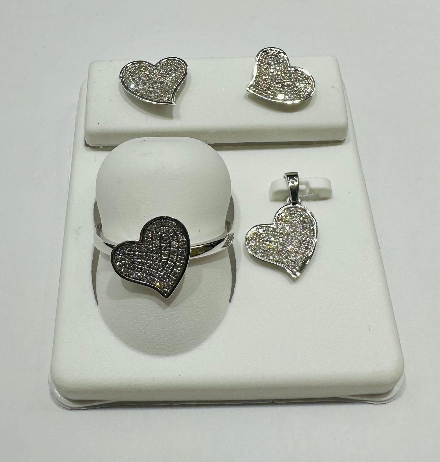 10K GOLD DIAMOND HEART PENDANT, RING AND EARRINGS SET- 0.47CTW