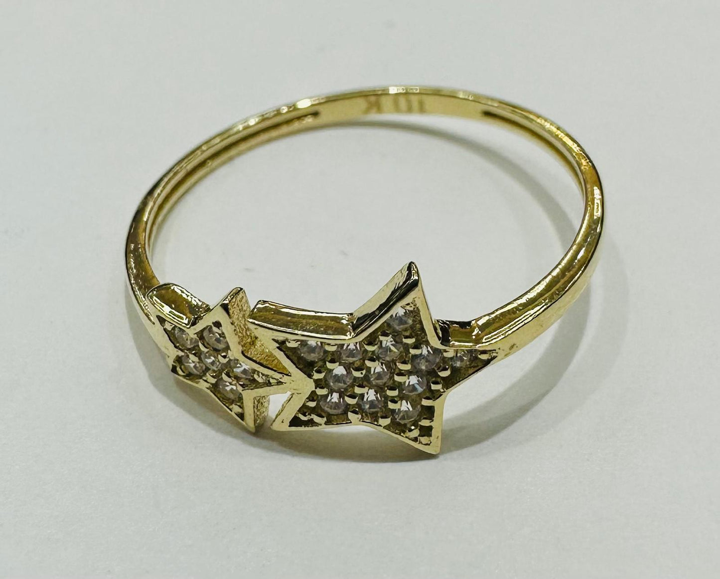 10K GOLD STAR RING WITH CZ STONES