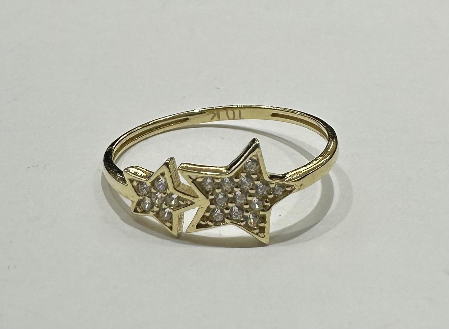 10K GOLD STAR RING WITH CZ STONES