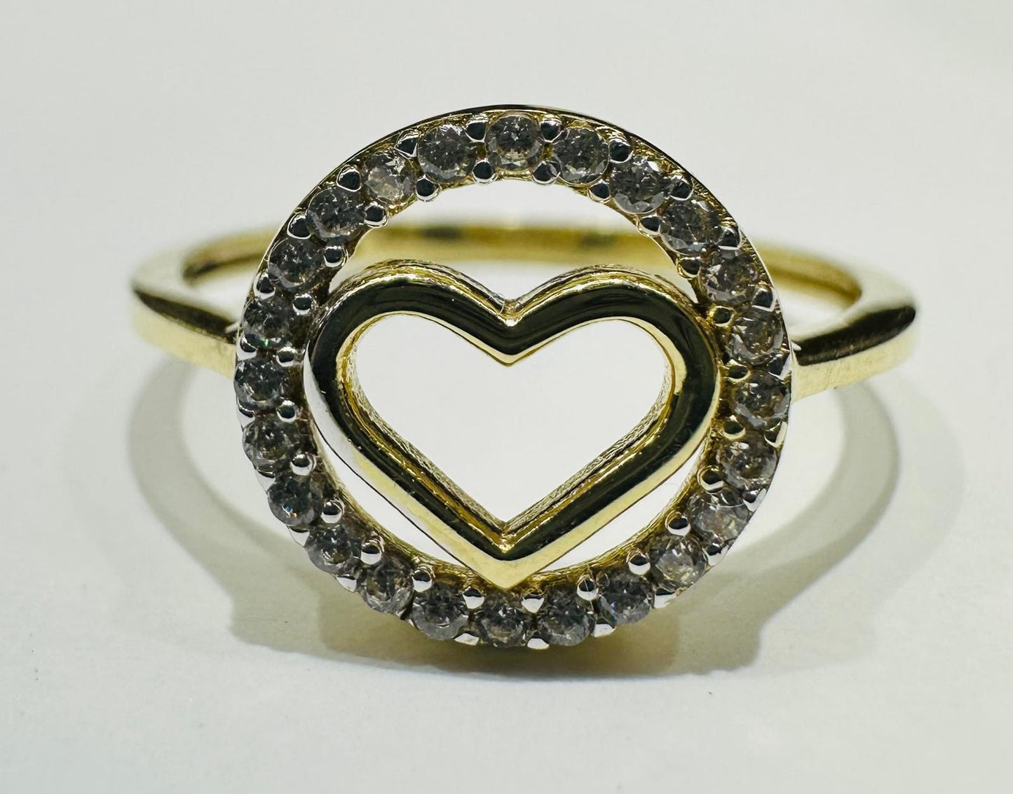 10K GOLD HEART RING WITH CZ STONES