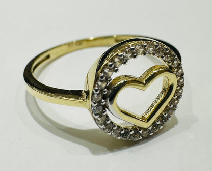 10K GOLD HEART RING WITH CZ STONES