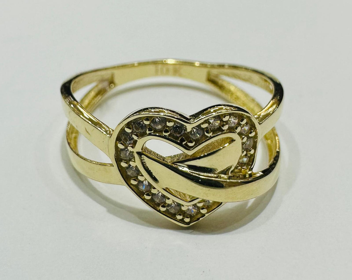 10K GOLD HEART RING WITH CZ STONES