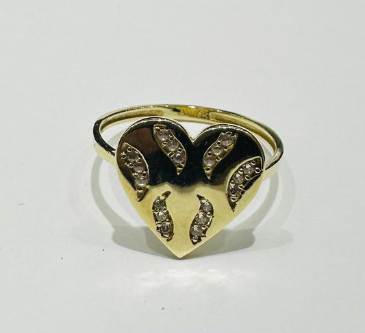 10K GOLD HEART RING WITH CZ STONES