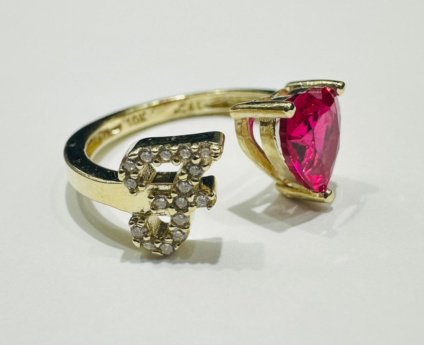 10K GOLD INITIAL LETTER "F" RING WITH CZ STONE