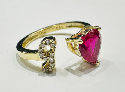 10K GOLD INITIAL LETTER "G" RING WITH CZ STONE