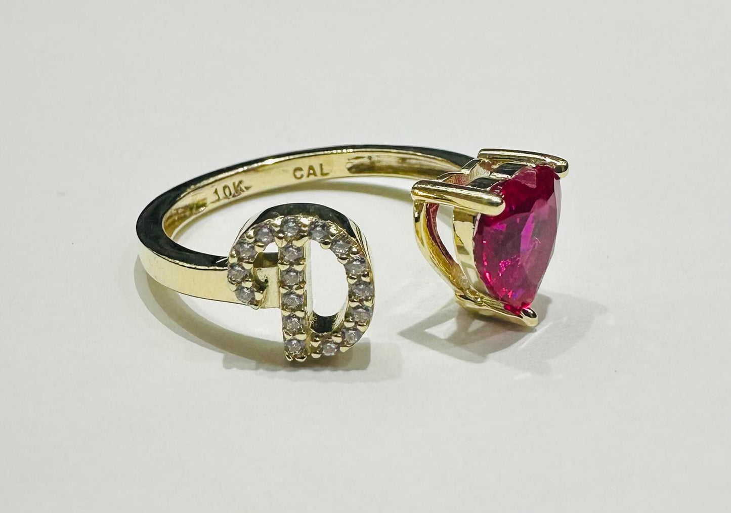 10K GOLD INITIAL LETTER "D" RING WITH CZ STONE