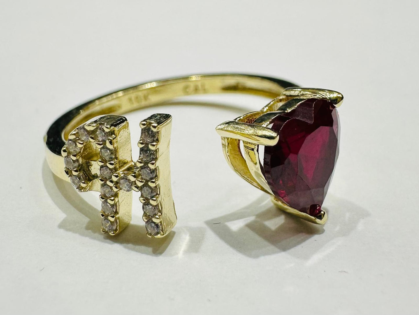 10K GOLD INITIAL LETTER "H" RING WITH CZ STONE