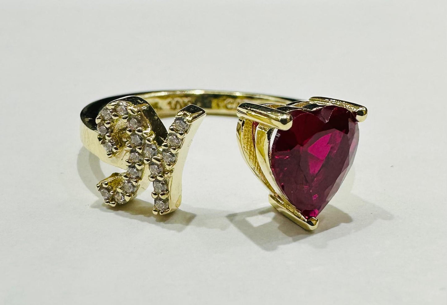 10K GOLD INITIAL LETTER "N" RING WITH CZ STONE