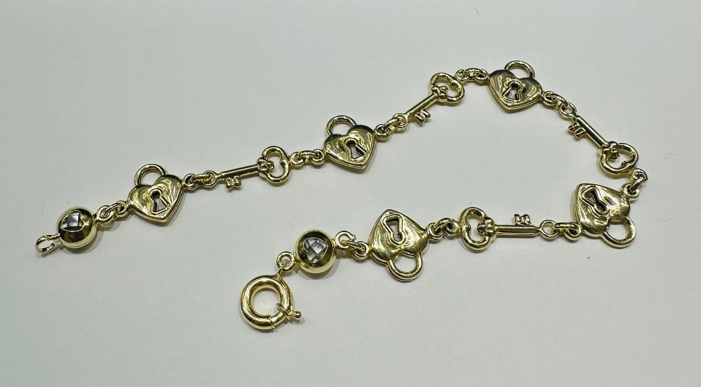 10K GOLD HEART LOCK AND KEY BRACELET 8" - 5.2gm
