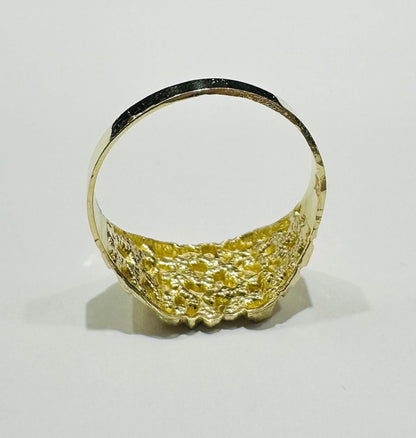 10K GOLD NUGGET RING  Weight: 2.1gm