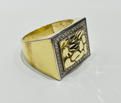 10K GOLD NUGGET RING  Weight:  7.8gm