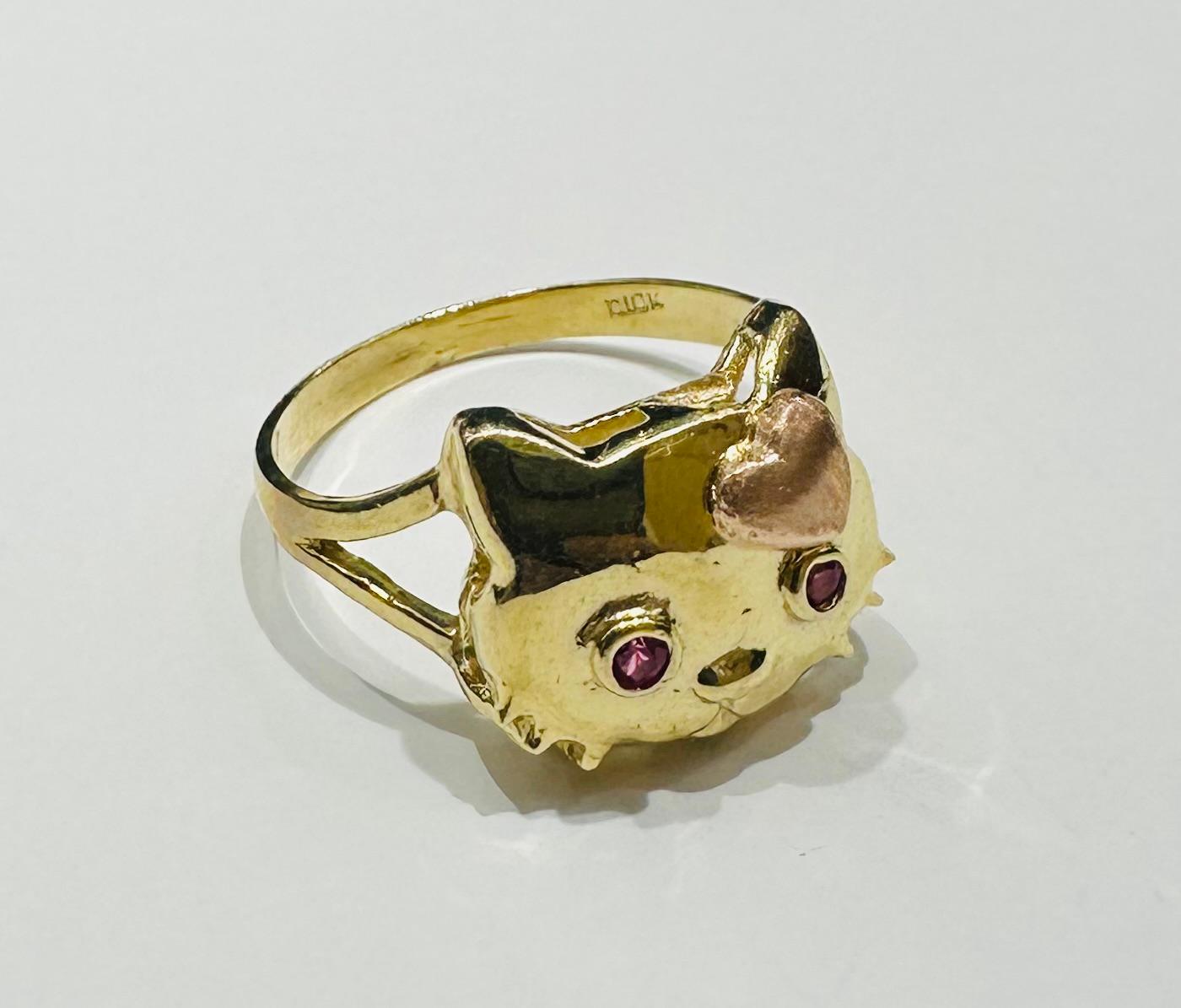 10K GOLD KITTY RING  WEIGHT:  2.9gm
